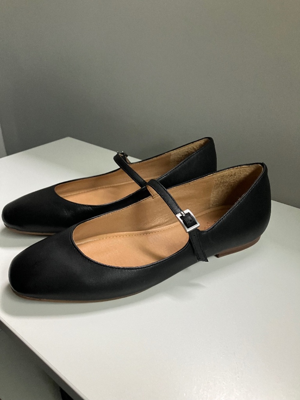 Crown Vintage Black Mary Jane Flats | Buckle Strap | Women’s